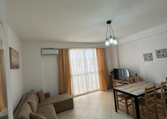 Casa Familia